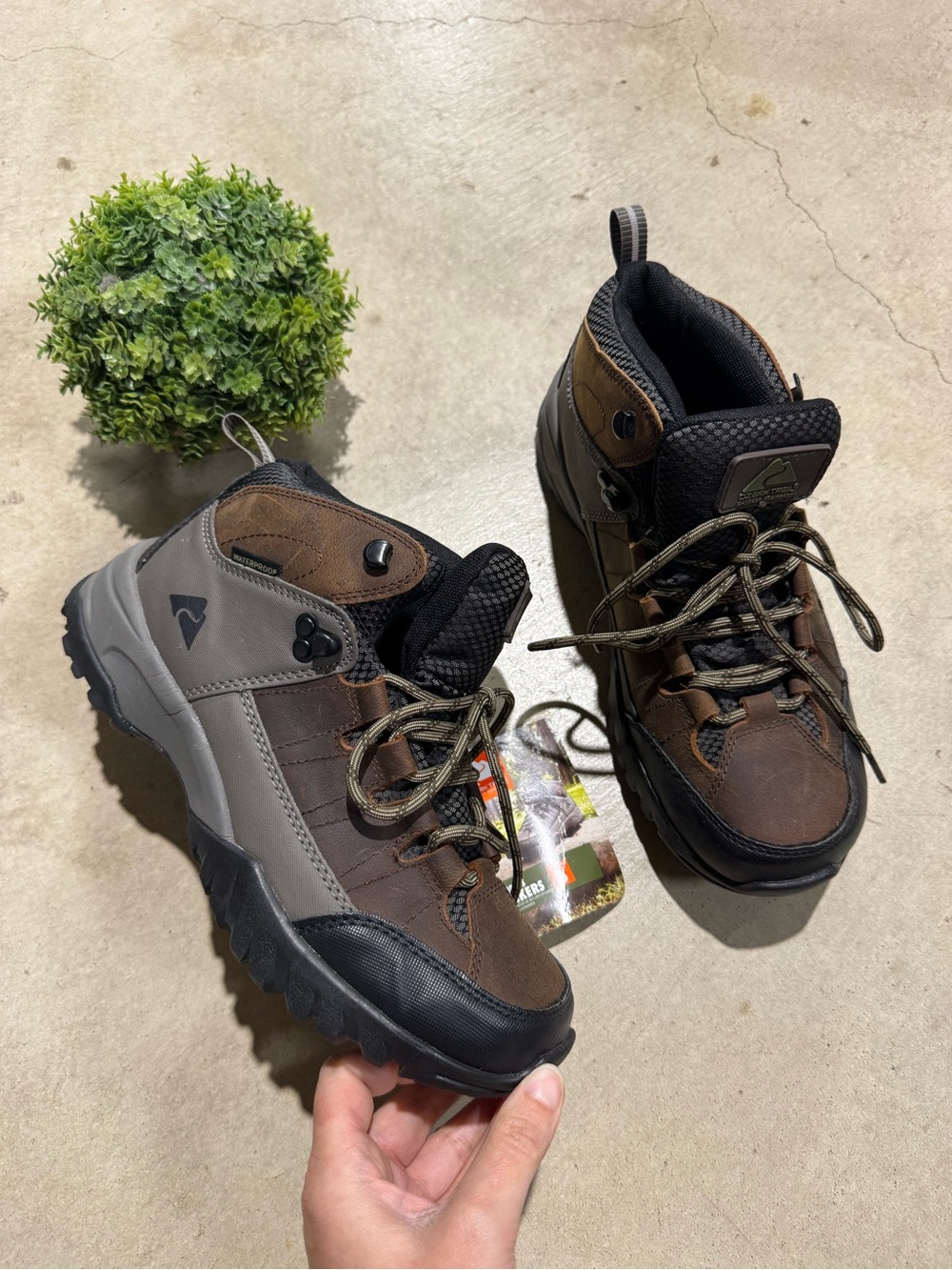 Ozark Trail Men’s Hiking Boots Size 7 Brown Fall Outdoor Camping Work Lace Up